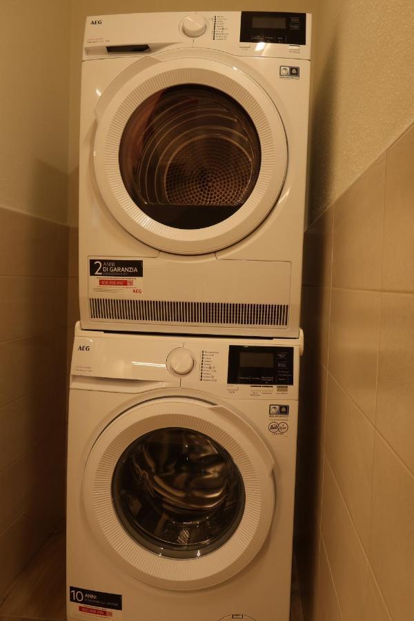 אאוסטה Maison Miravalle Wifi Parcheggio Giardino מראה חיצוני תמונה